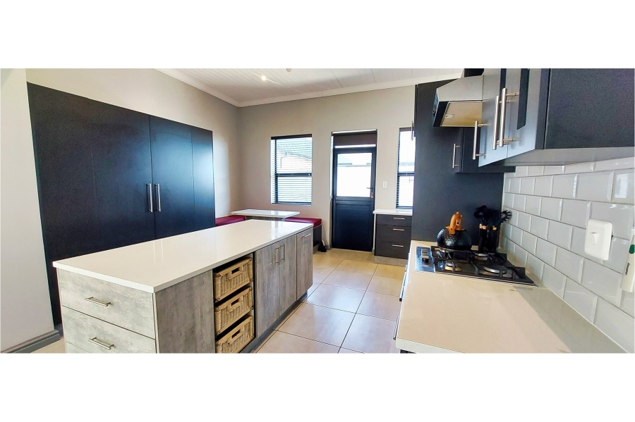 3 Bedroom Property for Sale in Blue Mountain Village Western Cape